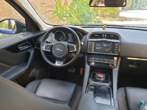 Jaguar F Pace (11)