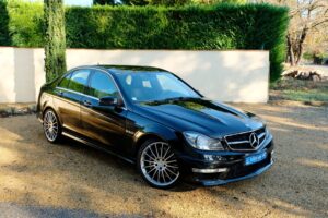 Mercedes C63 Amg (1)