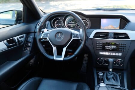 Mercedes C63 Amg (11)