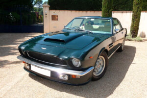 Aston Martin V8 (3)