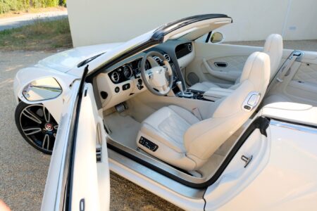 Bentley V8 Cabriolet (7)
