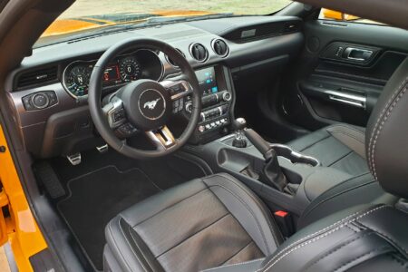 Ford Mustang V8 (7)