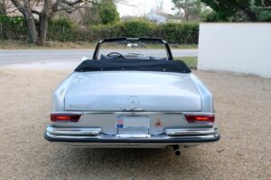 Mercedes 220SE (6)