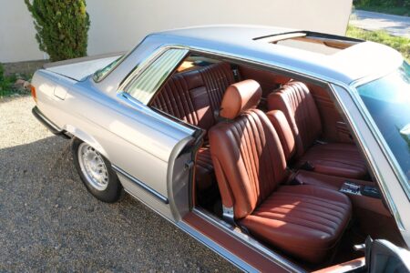 Mercedes 380SLC (10)