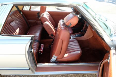 Mercedes 380SLC (11)