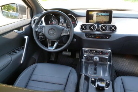 Mercedes X350 (10)