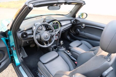 Mini Cooper Cabriolet (8)