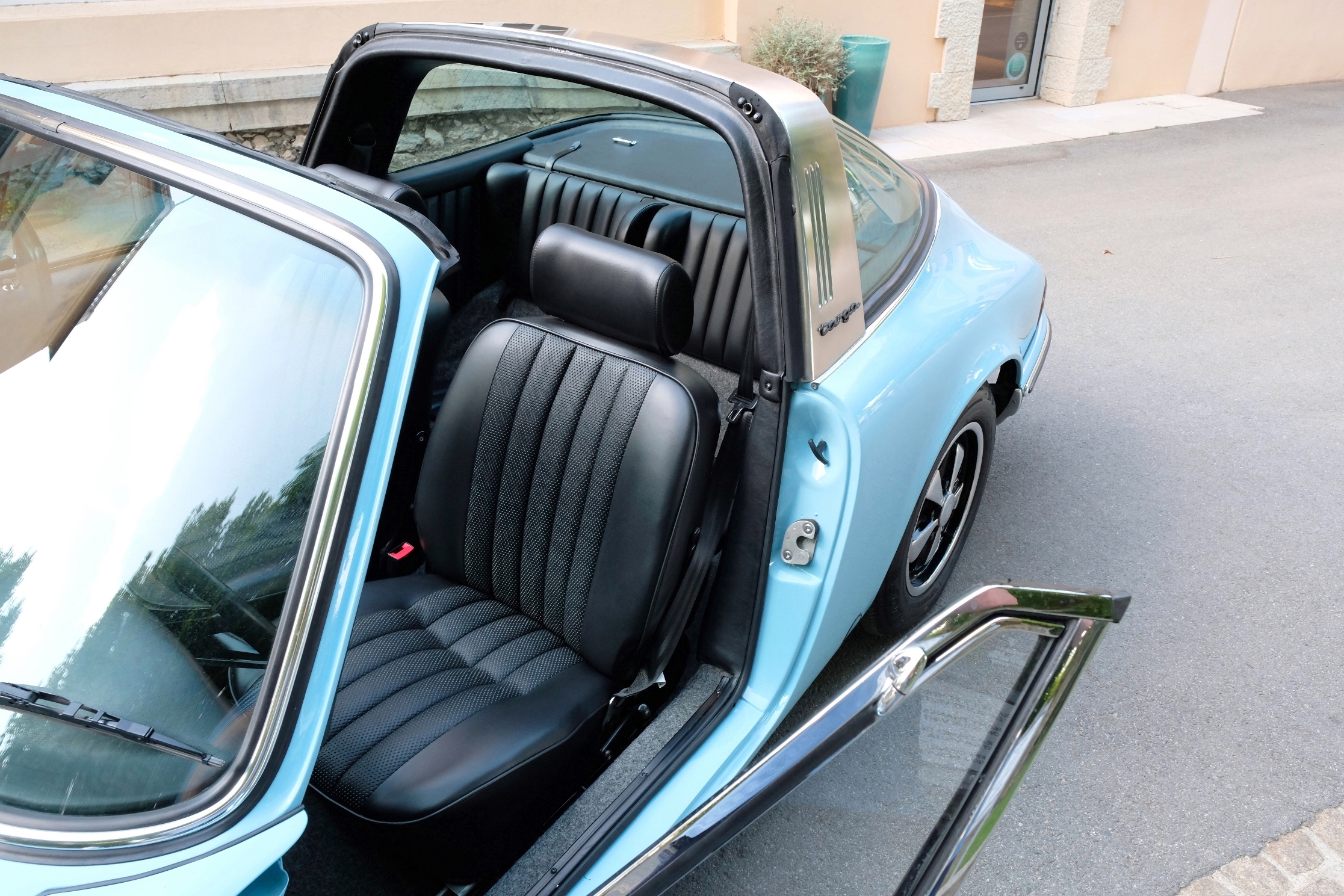 Porsche 911 T Targa (10)
