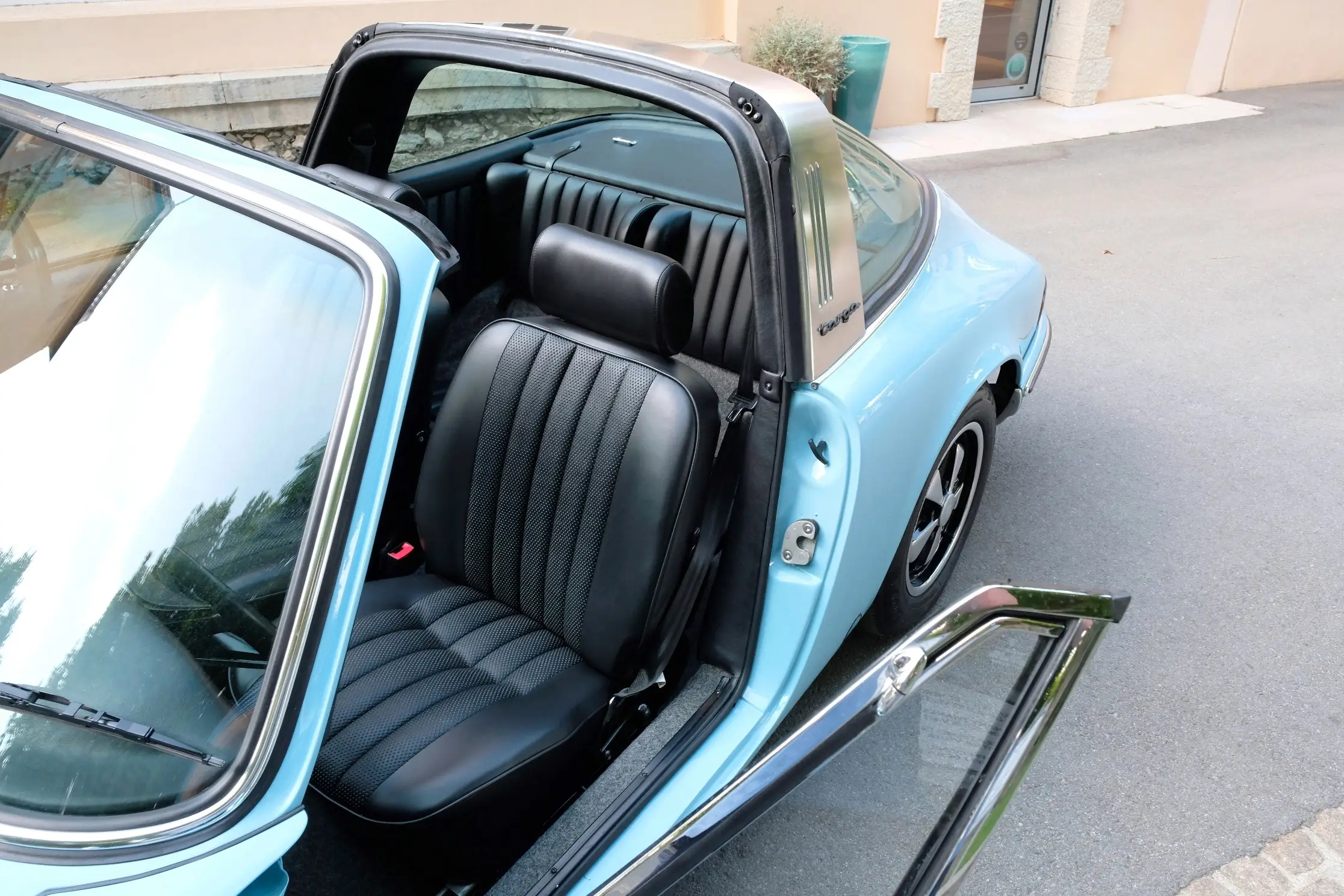 Porsche 911 T Targa (10)
