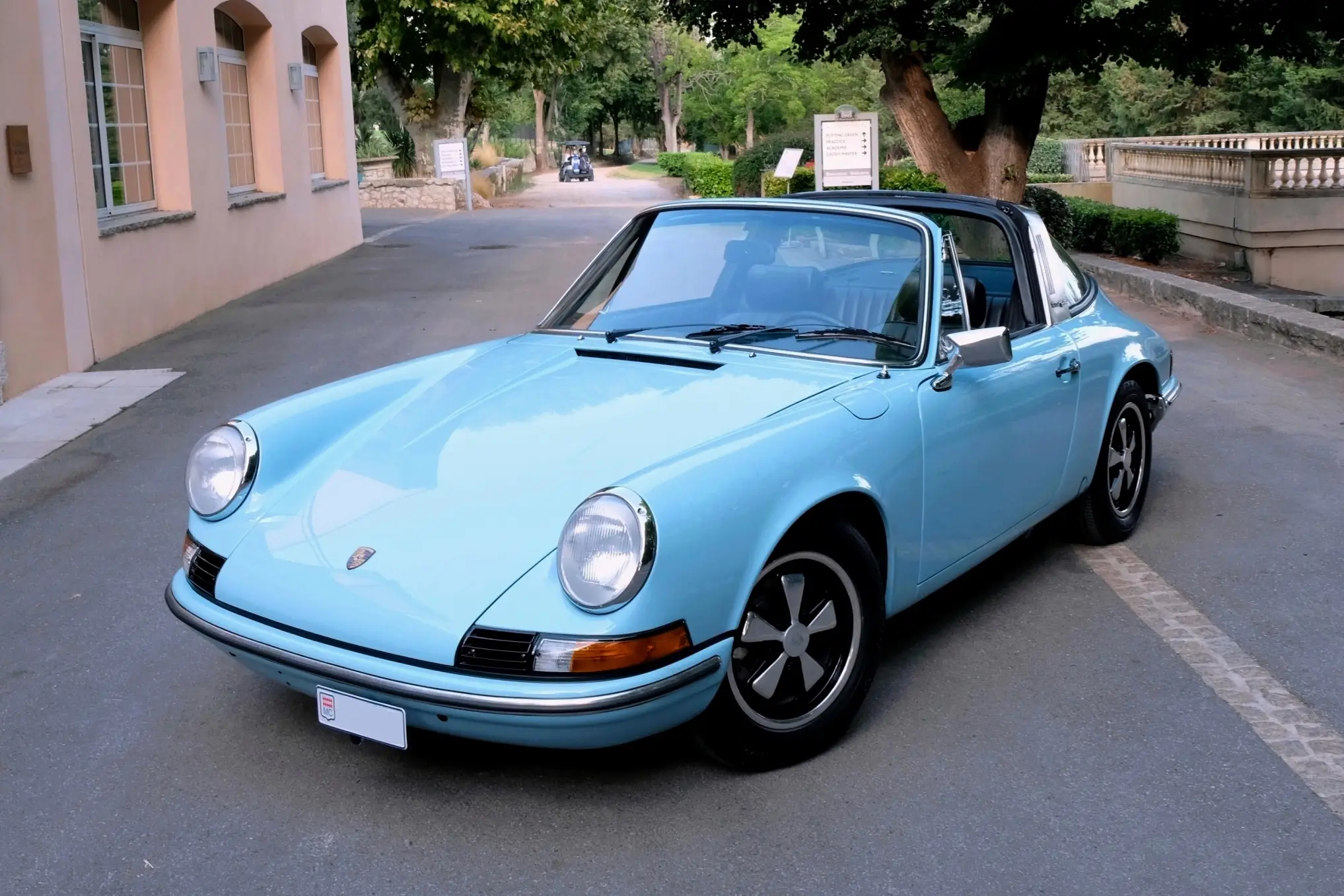 Porsche 911 T Targa (3)