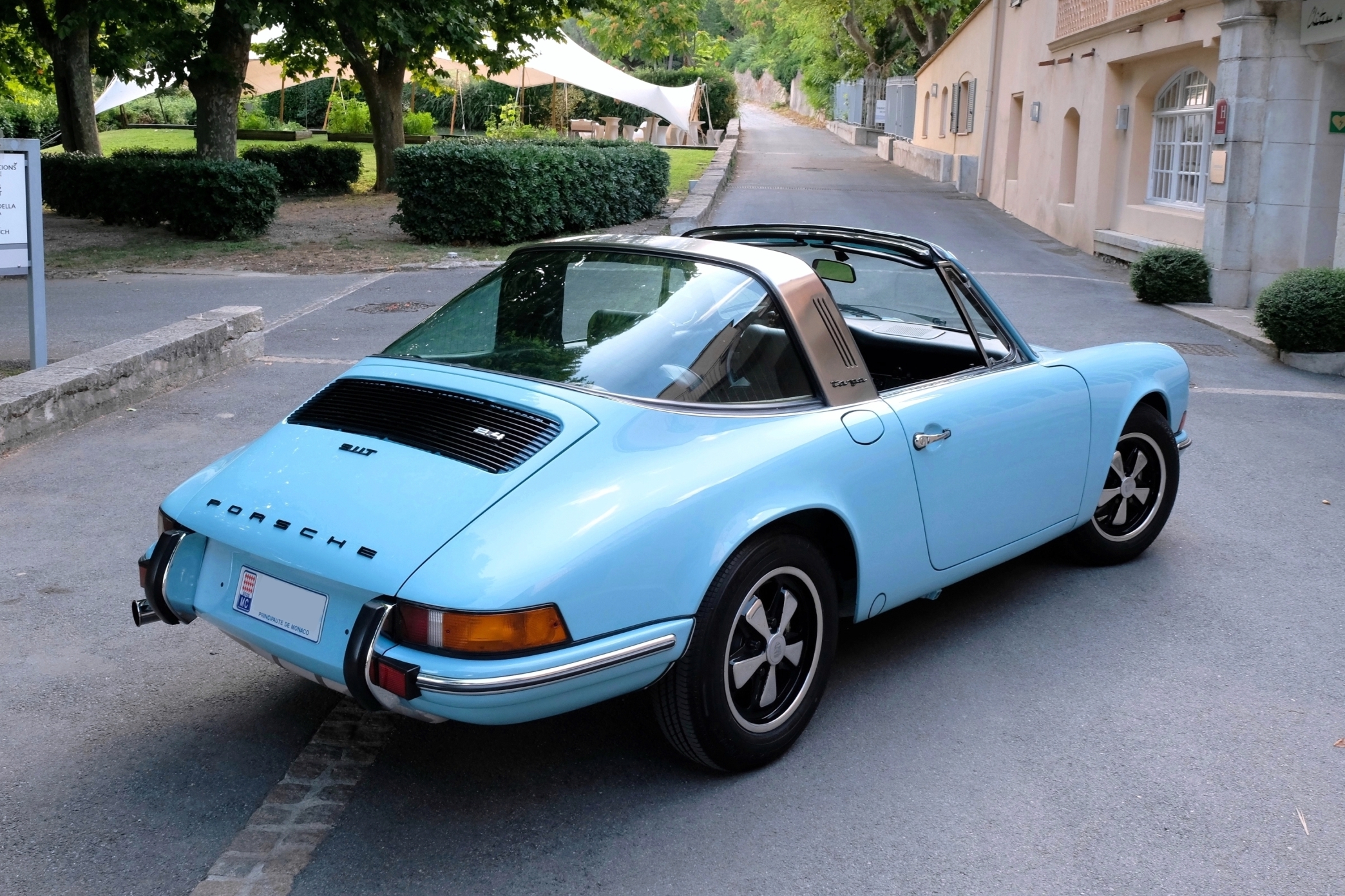 Porsche 911 T Targa (4)