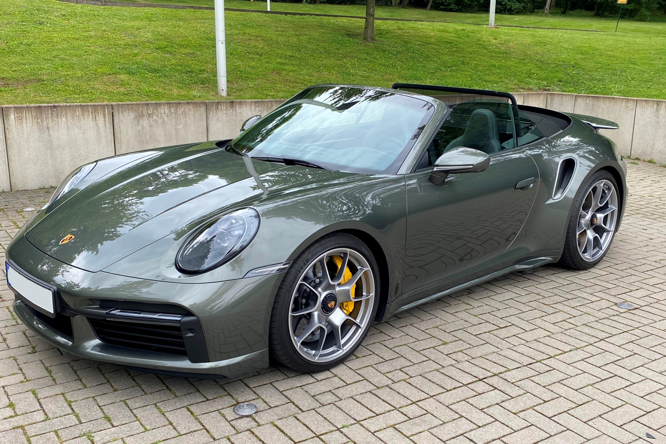 Porsche 992 Turbo S 23 (3)