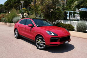 Porsche Cayenne Hybrid (1)