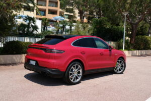Porsche Cayenne Hybrid (2)