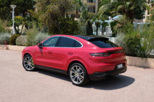 Porsche Cayenne Hybrid (4)