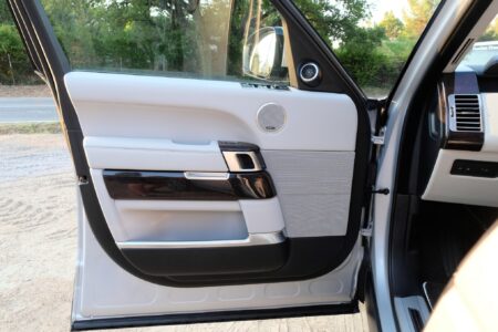 Range Rover Autobiography (8)