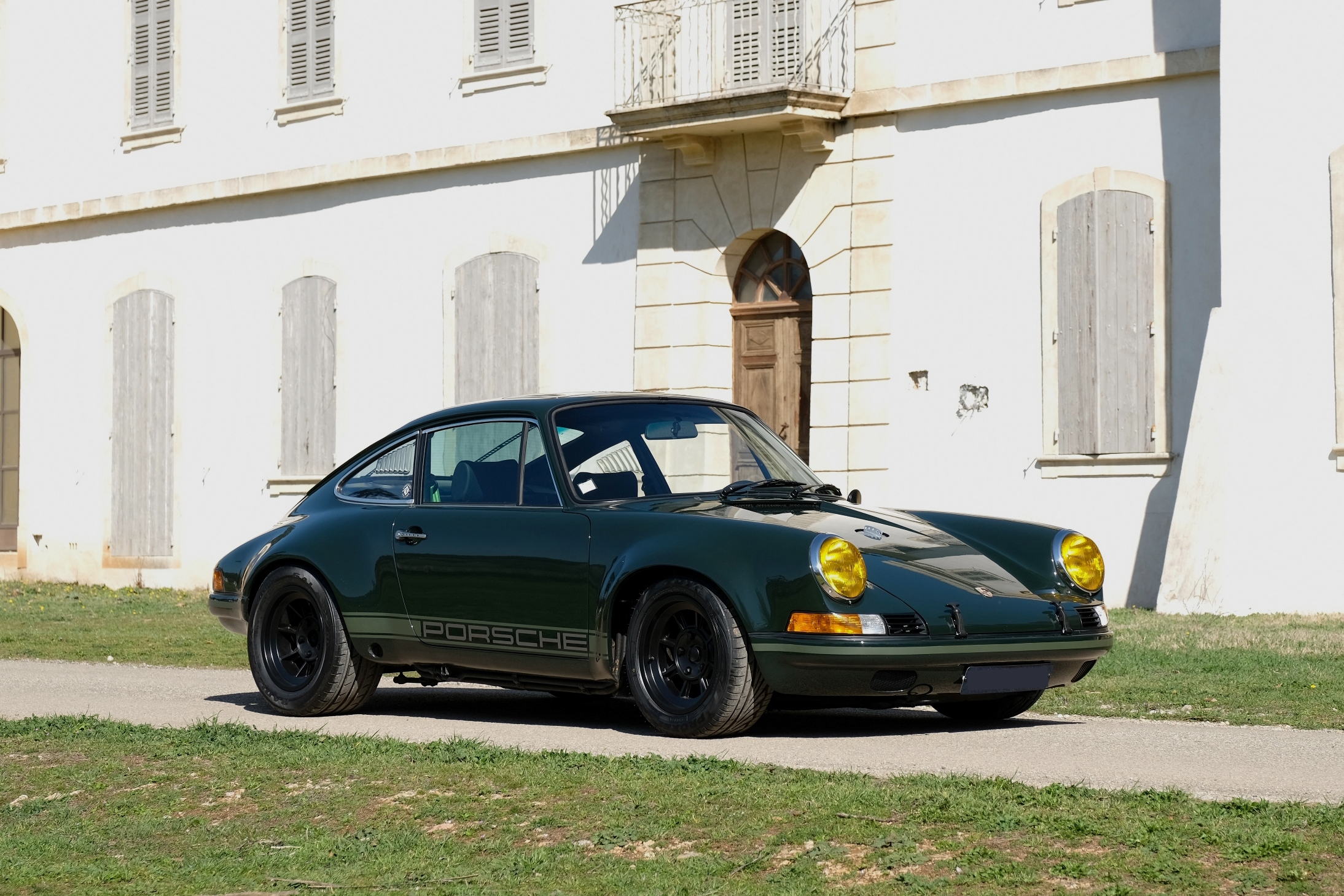 Porsche 911 Backdate (1)