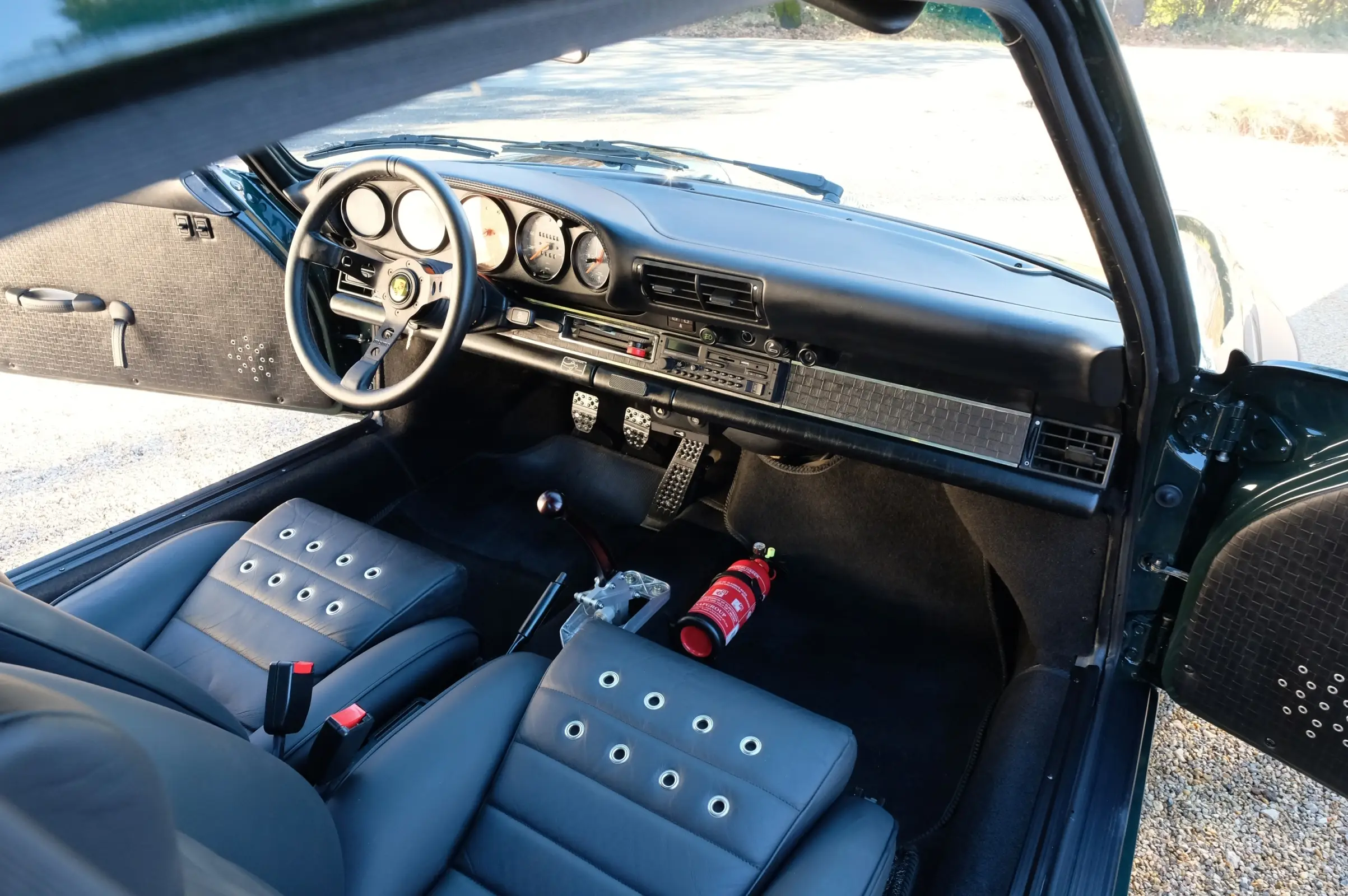 Porsche 911 Backdate (13)