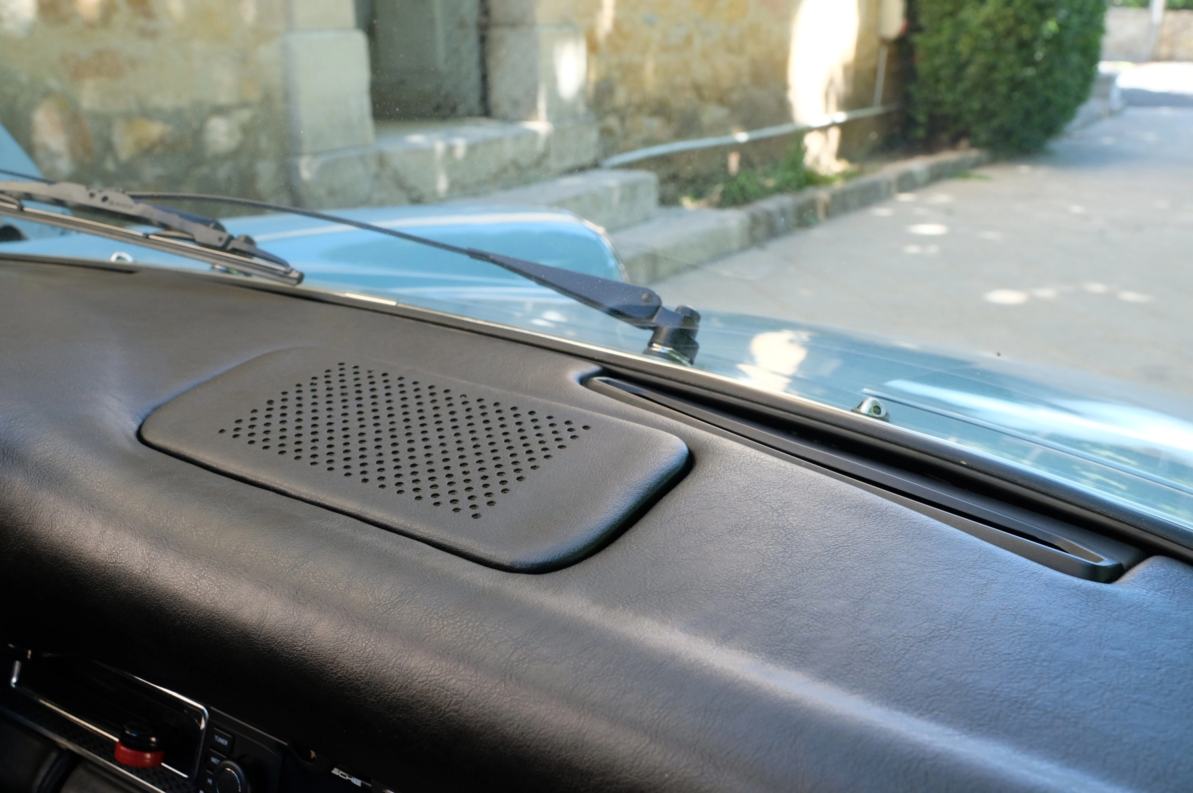 Porsch 911 Targa 2.4 (40)