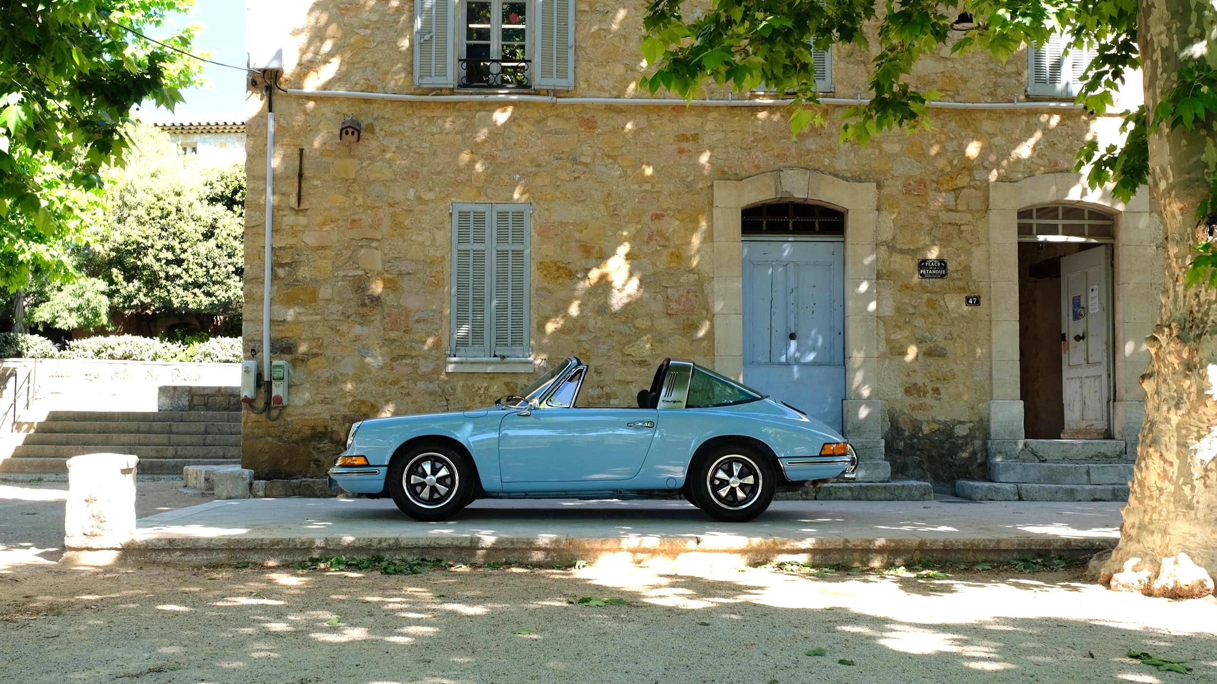 Porsche 911T 2.4 Targa (2)