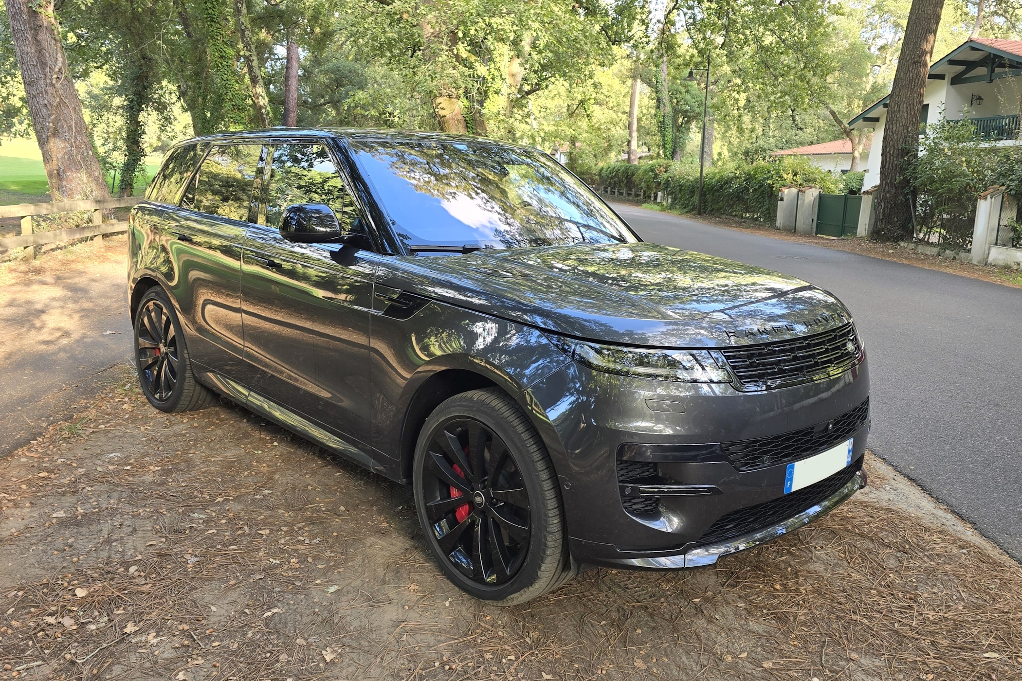 Range Rover Sprt 440e (1)