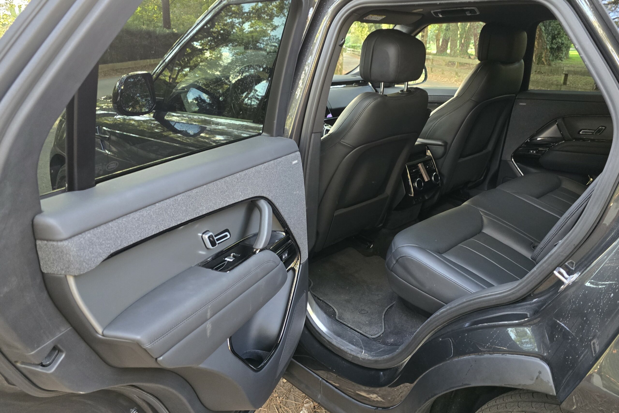 Range Rover Sprt 440e (13)
