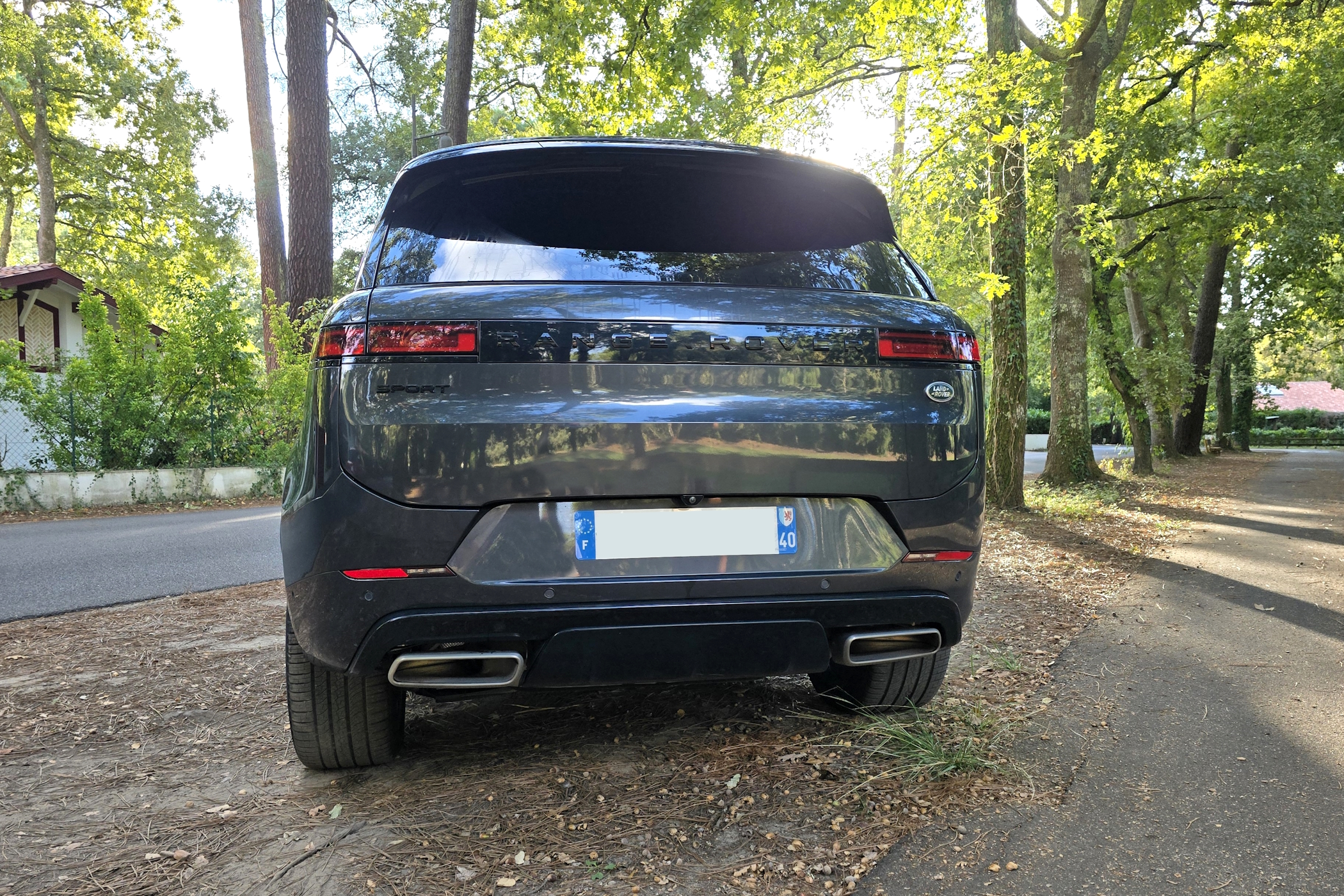 Range Rover Sprt 440e (6)
